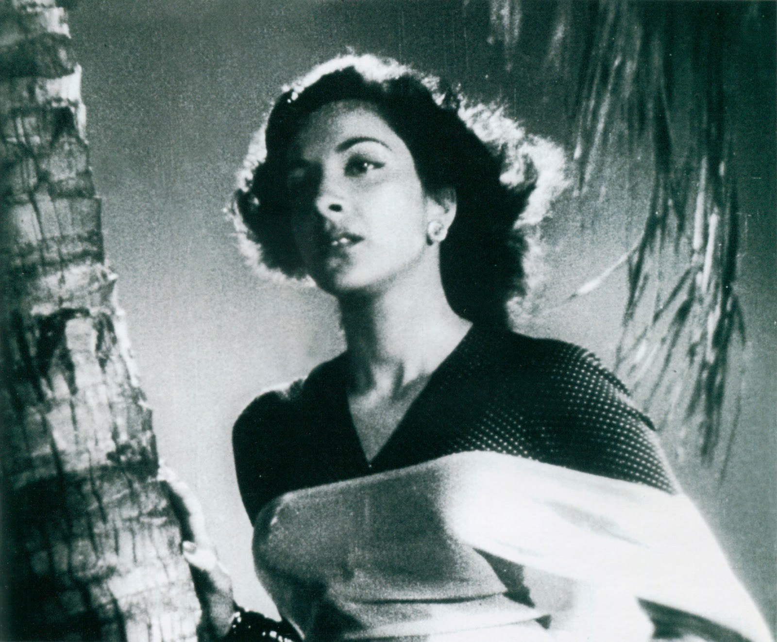18.-The-unforgettable-Nargis-in-Awara-by-Raj-Kapoor-1951-National-Film-Archive-of-India.jpg